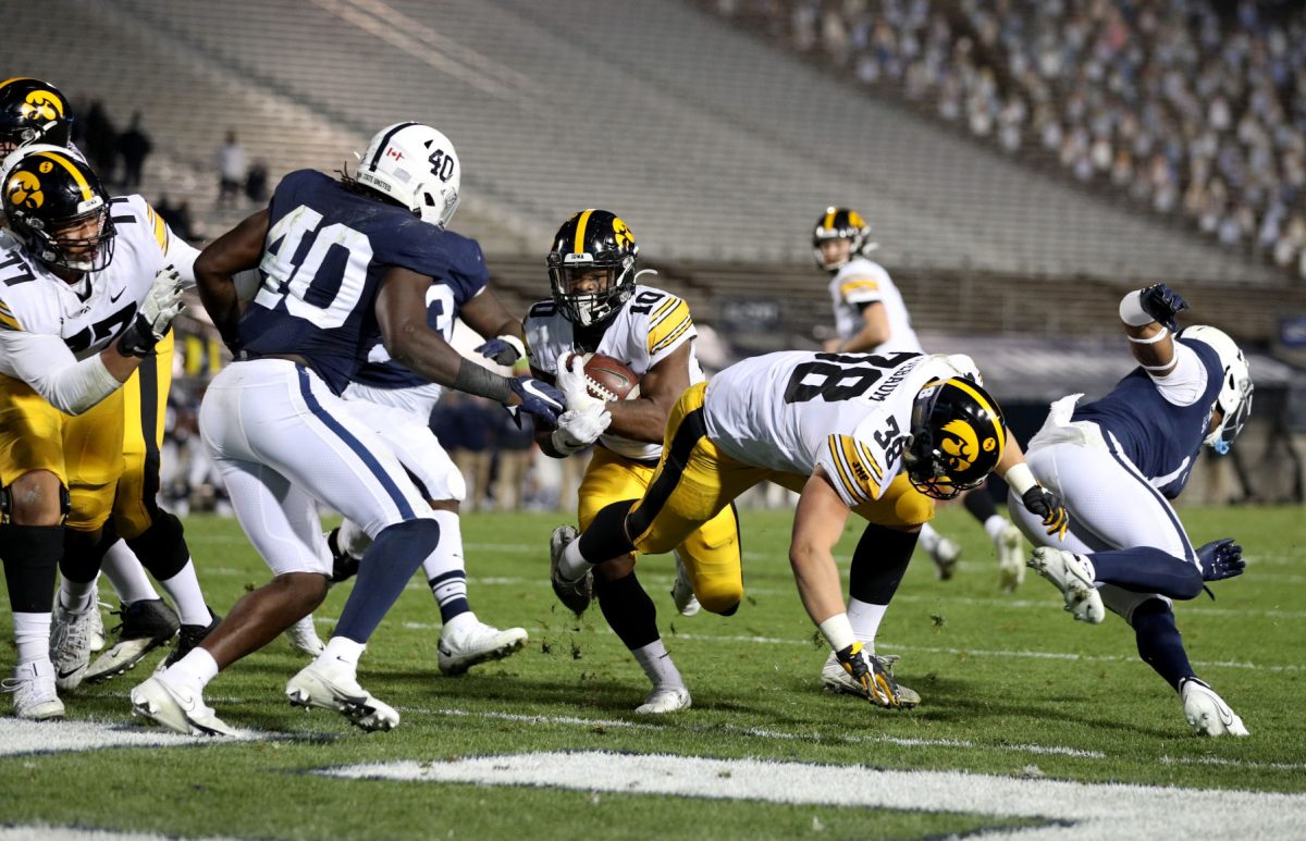 Iowa Hawkeyes running back Mekhi Sargent (10) scores against the Penn State Nittany Lions in November of 2020 at Beaver Stadium in State College, PA. This year the Hawks face Penn State, October 9, at Kinnick Stadium. (Brian Ray/hawkeyesports.com)