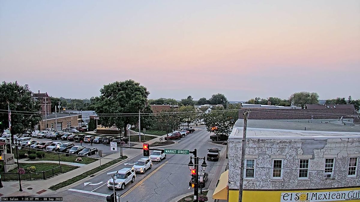 KCRG TV 9&#8217;s latest CityCAM sits high atop the intersection of E. Main and Market St. (Hwy. 1), and is ideally located to capture spectacular sunsets in the western sky as well as monitoring weather conditions.