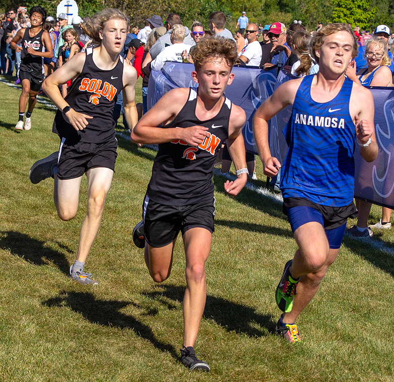  Preston Raasch and (right) Deacon Waddell finish together. The freshmen are two of three that scored for the Spartans this past Saturday in Anamosa.