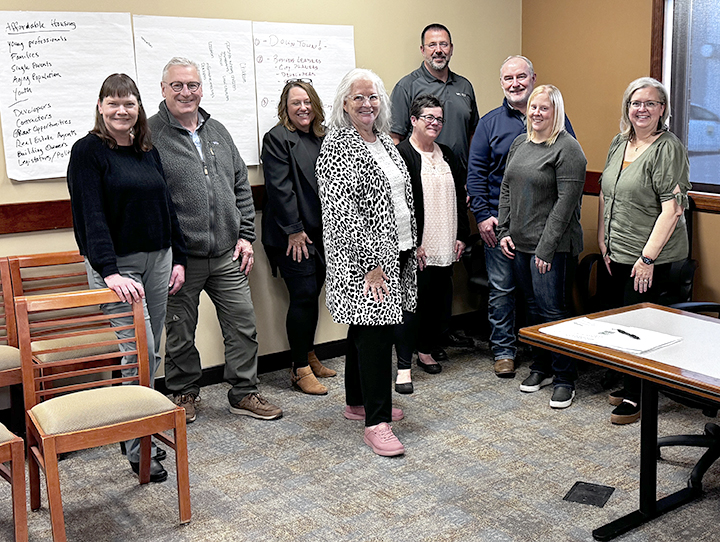 (From left) Planning and Zoning Commission (P&Z) Member Julia Lange, Al Wells, City Administrator Cami Rasmusen, Deb Brown, City Clerk Susie Siddell, City Engineer Dave Schechinger, P&Z Member Rob Mesch, P&Z Member Sara Highly, and P&Z Member Cathy Noska. Brown spoke Tuesday, April 29 as part of the Community
Horizon’s Speaker Series, focused on rural development and revitalizing small towns.