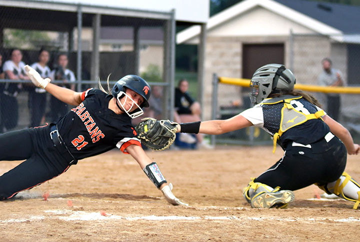 Izzy Frees (15) gets an out Wednesday, June 4 during a varsity doubleheader against Vinton-Shellsburg.