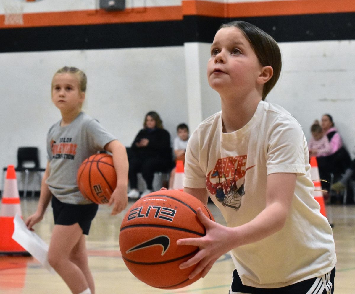 Mae readies herself for her next free throw attempt during last year’s Knights of Columbus’ annual Free Throw Contest. This year’s event will be held Sunday, Jan. 25, at the Solon Community Center. The contest is held in conjunction with the Solon Optimist Club’s annual Tri-Star basketball event.