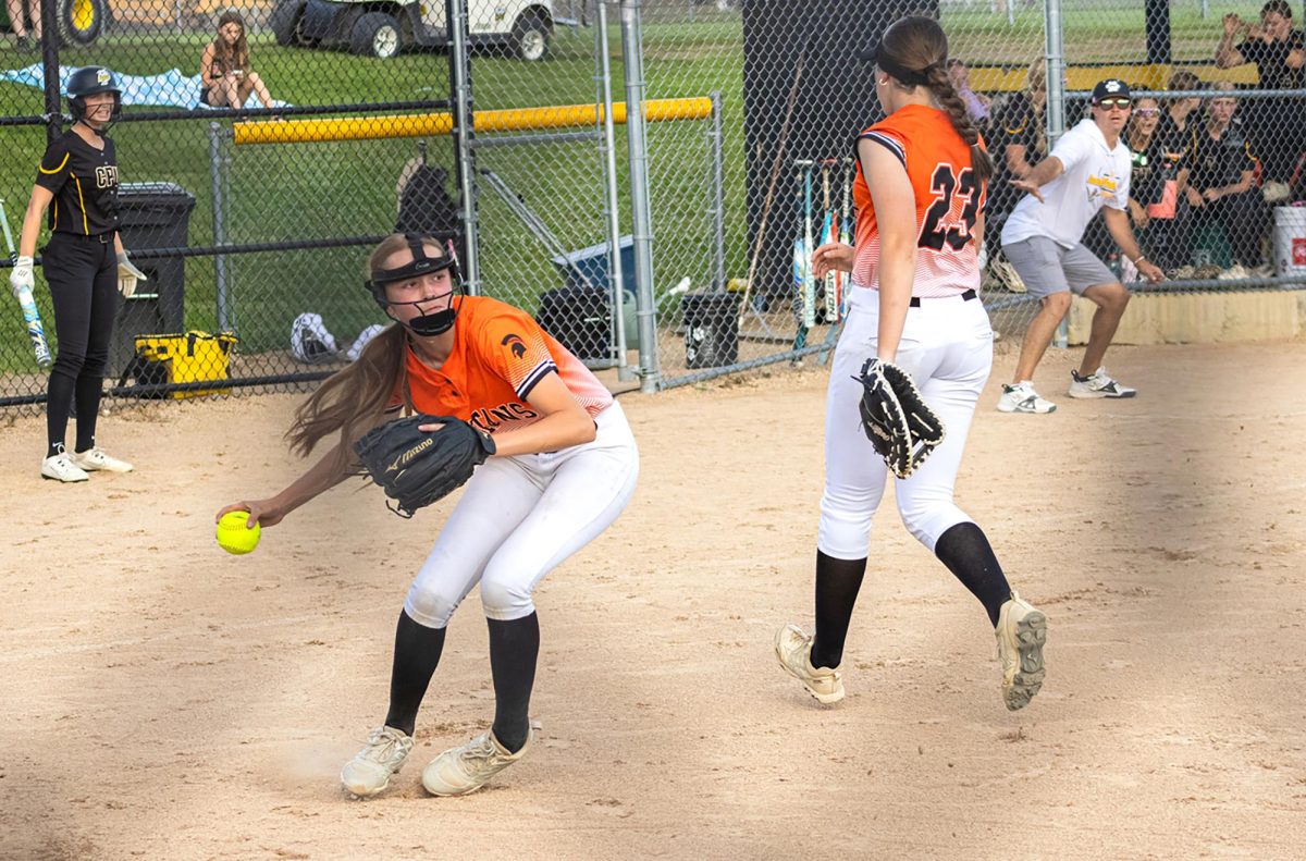 Melloy threw for Solon but the same result ensued for the Lady Spartans as Swancutt’s RBI single in the last inning was the only run Solon would get. Center Point would score in each of their five at bats to win by the mercy rule again. Liv Nelson had a pair of hits in the loss. Solon went to 13-15 on the season and 6-12 in the WaMaC. CPU moved to 12-17 and 6-12 in conference play.